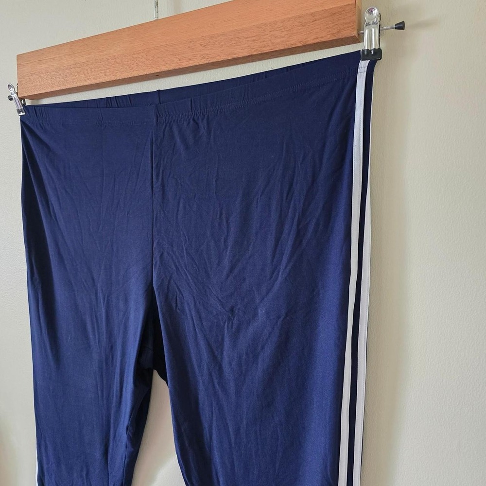 Woman Within navy side stripe leggings size 30/32 3X